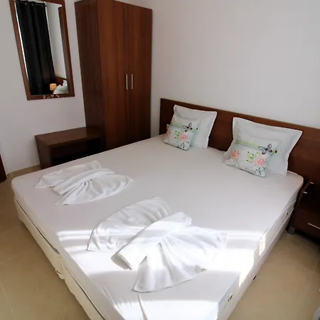 Efir 2 - Menada 3* Slantschew brjag