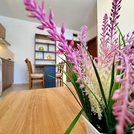 Hotel apartamentowy Efir 2 - Menada