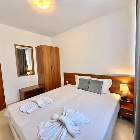 Appart hôtel Efir 2 - Menada 3*