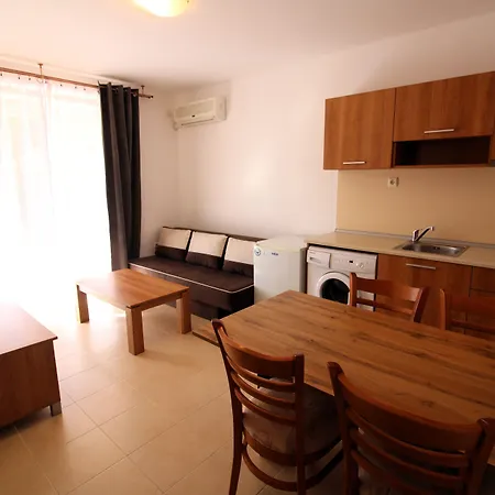 Hotel apartamentowy Efir 2 - Menada Słoneczny Brzeg