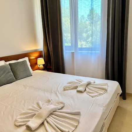 Hotel apartamentowy Efir 2 - Menada